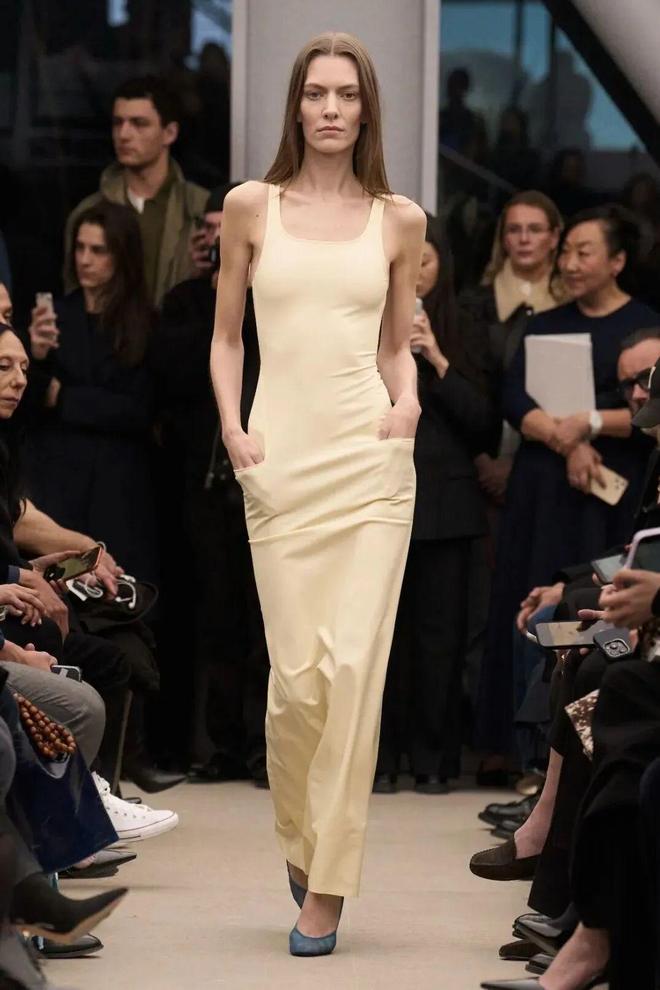 _穿出巴黎女人的姿态，要几步？_穿出巴黎女人的姿态，要几步？