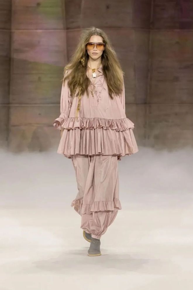 穿出巴黎女人的姿态，要几步？_穿出巴黎女人的姿态，要几步？_