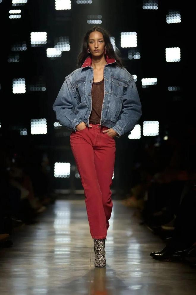 穿出巴黎女人的姿态，要几步？__穿出巴黎女人的姿态，要几步？