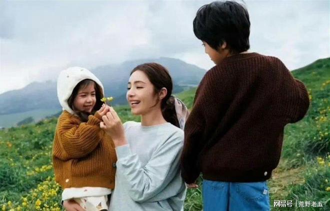 加拿大超高颜值兄妹_超高颜值时尚空姐baby_