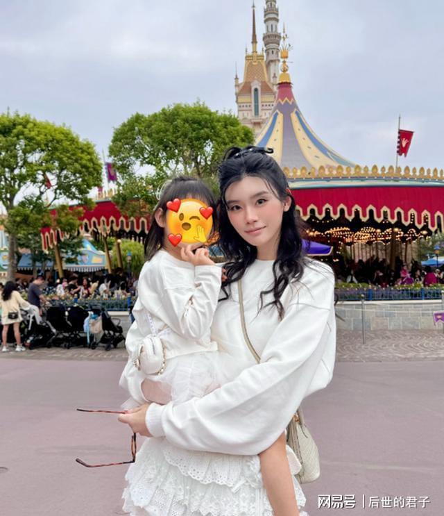 _奚梦瑶晒亲子时光_奚梦瑶和儿子通话