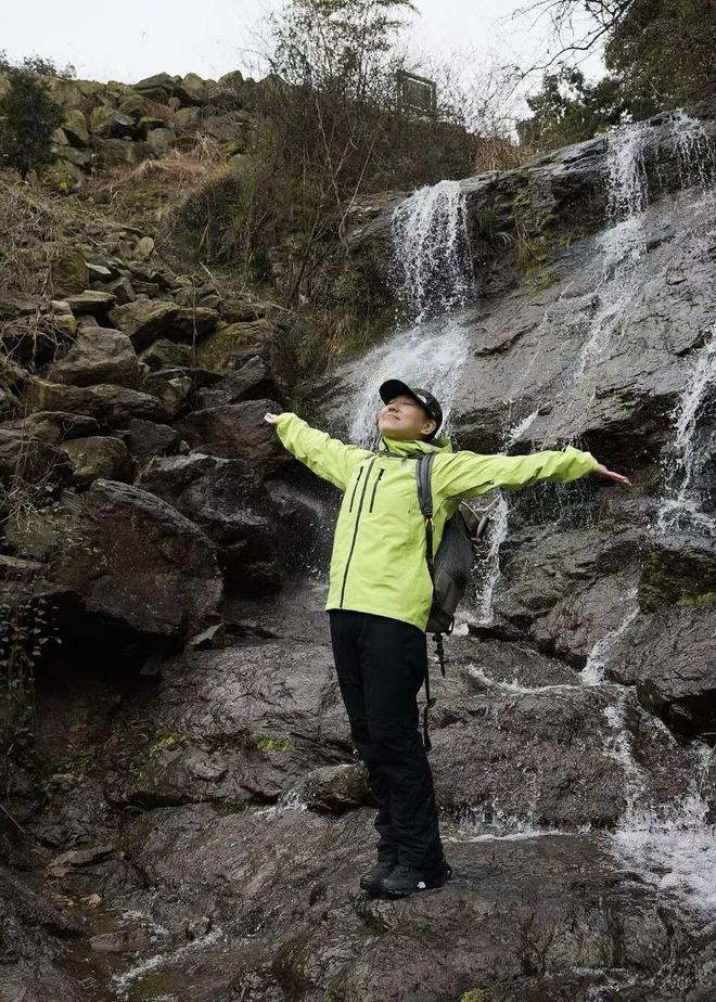 山中百科__山中打一数字