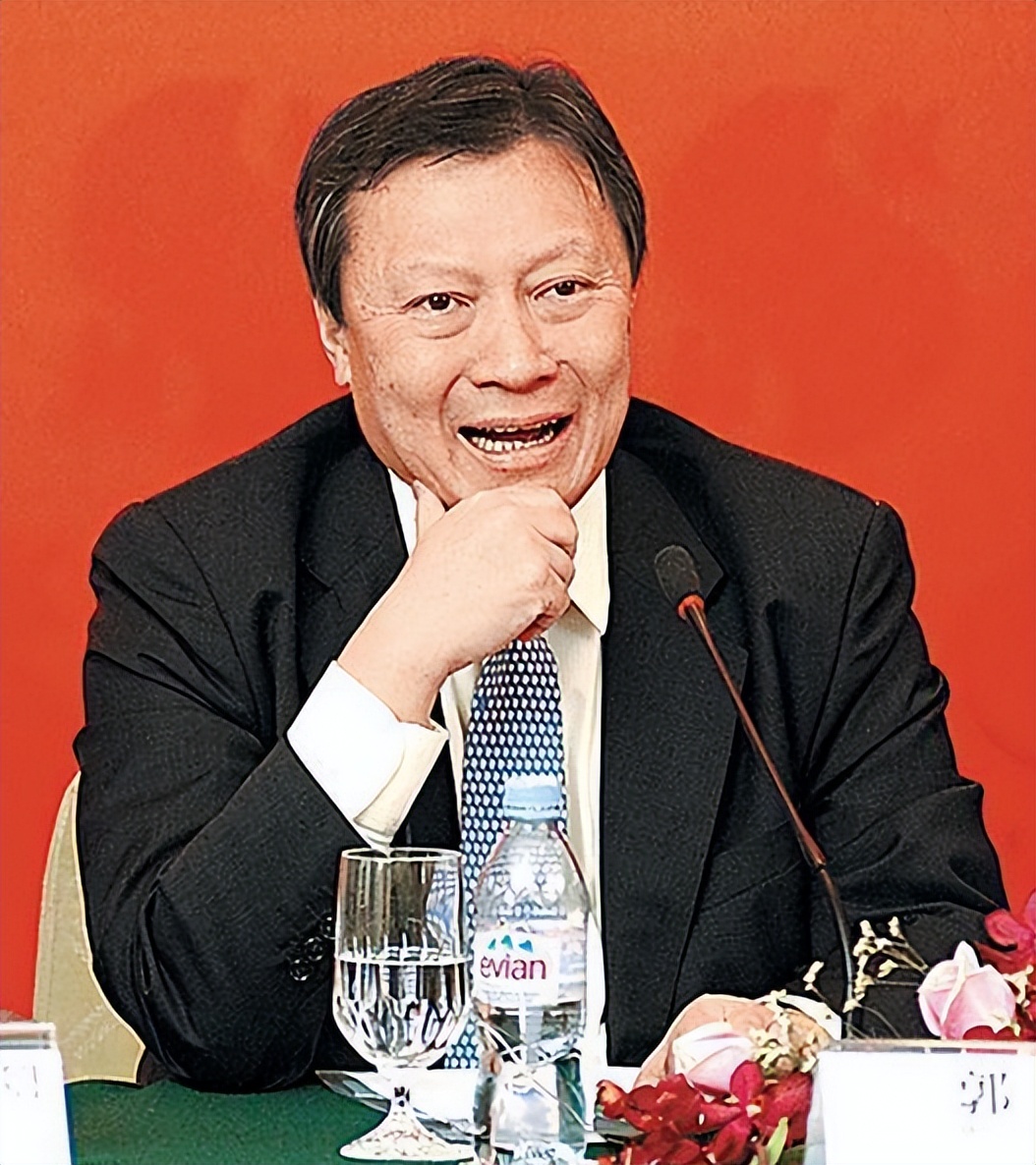 亲情为了钱闹翻的名言__亲情因为钱反目的新闻