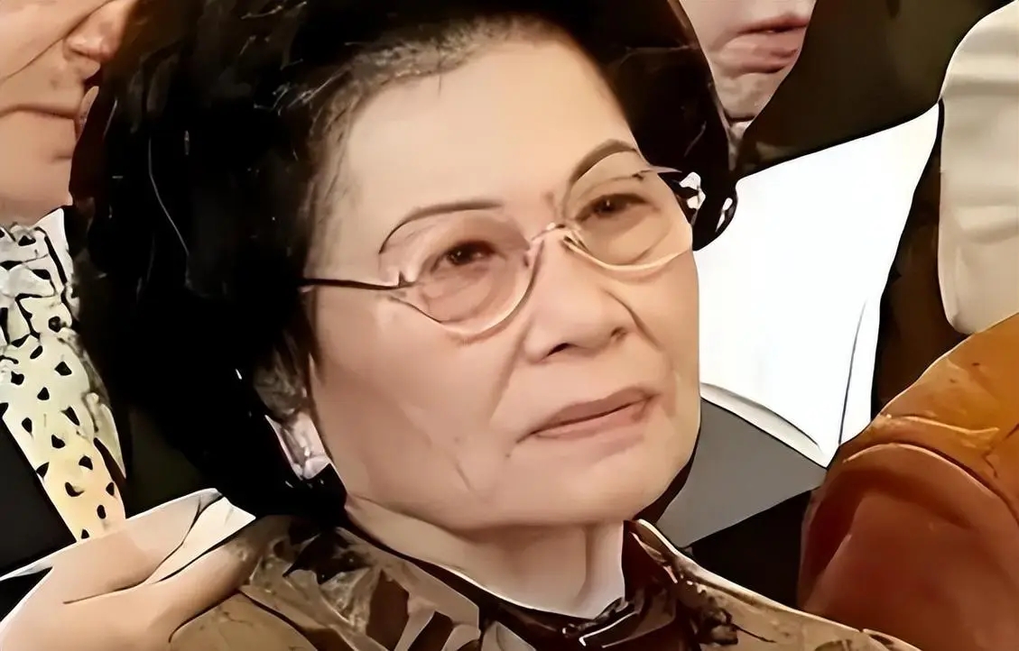 亲情因为钱反目的新闻__亲情为了钱闹翻的名言