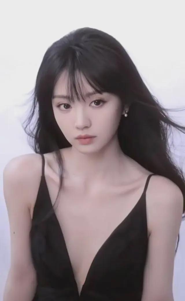 颜值清新__又飒又美的女生