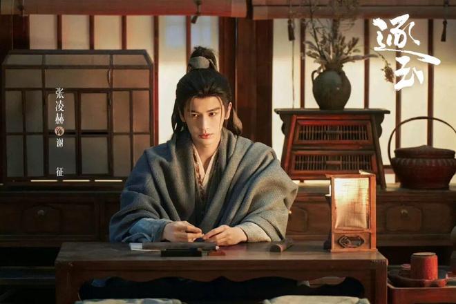 《逐玉》双平台热度破万，95花生格局变了，张凌赫能成新顶流吗？__《逐玉》双平台热度破万，95花生格局变了，张凌赫能成新顶流吗？