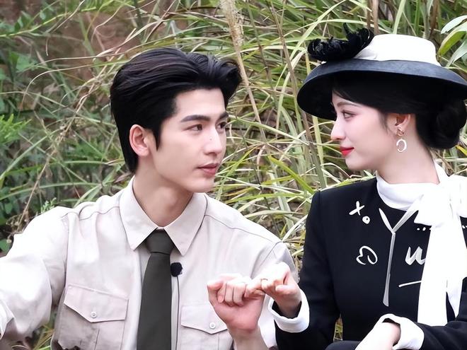 _《逐玉》双平台热度破万，95花生格局变了，张凌赫能成新顶流吗？_《逐玉》双平台热度破万，95花生格局变了，张凌赫能成新顶流吗？