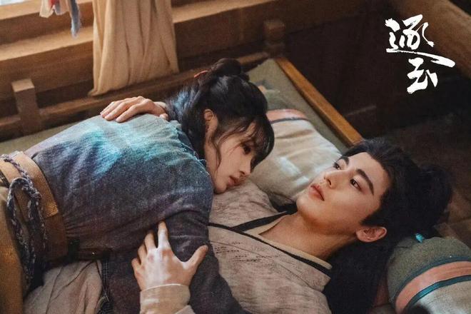 《逐玉》双平台热度破万，95花生格局变了，张凌赫能成新顶流吗？__《逐玉》双平台热度破万，95花生格局变了，张凌赫能成新顶流吗？