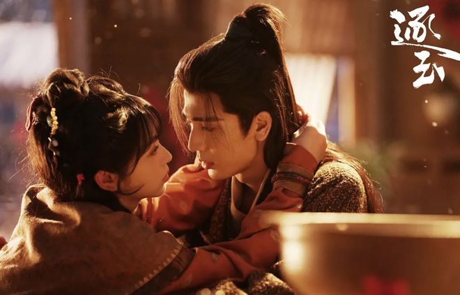 超越《狂飙》，《逐玉》成古装剧新标杆！张凌赫、田曦薇赢麻了_超越《狂飙》，《逐玉》成古装剧新标杆！张凌赫、田曦薇赢麻了_