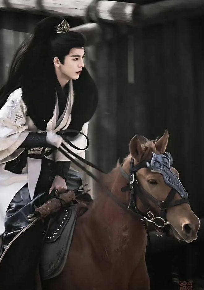 _超越《狂飙》，《逐玉》成古装剧新标杆！张凌赫、田曦薇赢麻了_超越《狂飙》，《逐玉》成古装剧新标杆！张凌赫、田曦薇赢麻了