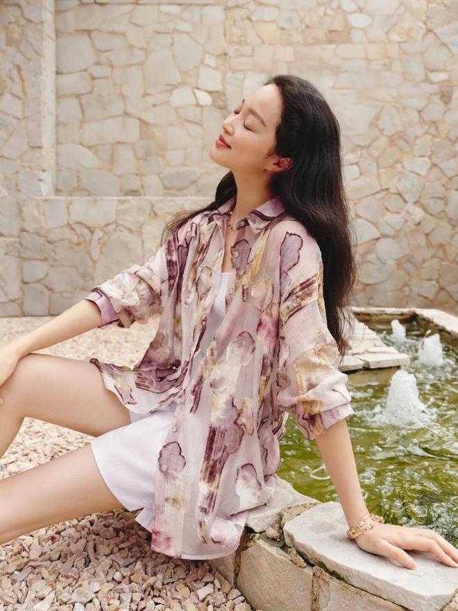 上班族夏天服装搭配__夏日工作服