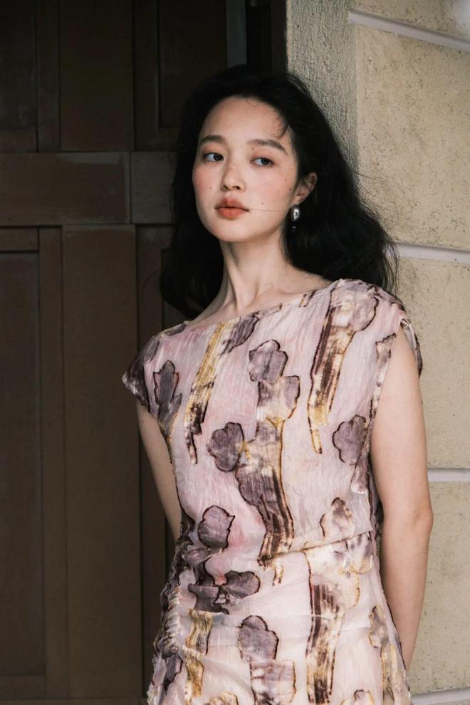 _上班族夏天服装搭配_夏日工作服