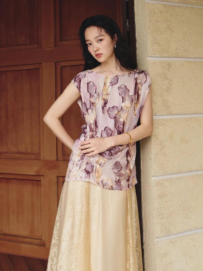 夏日工作服__上班族夏天服装搭配