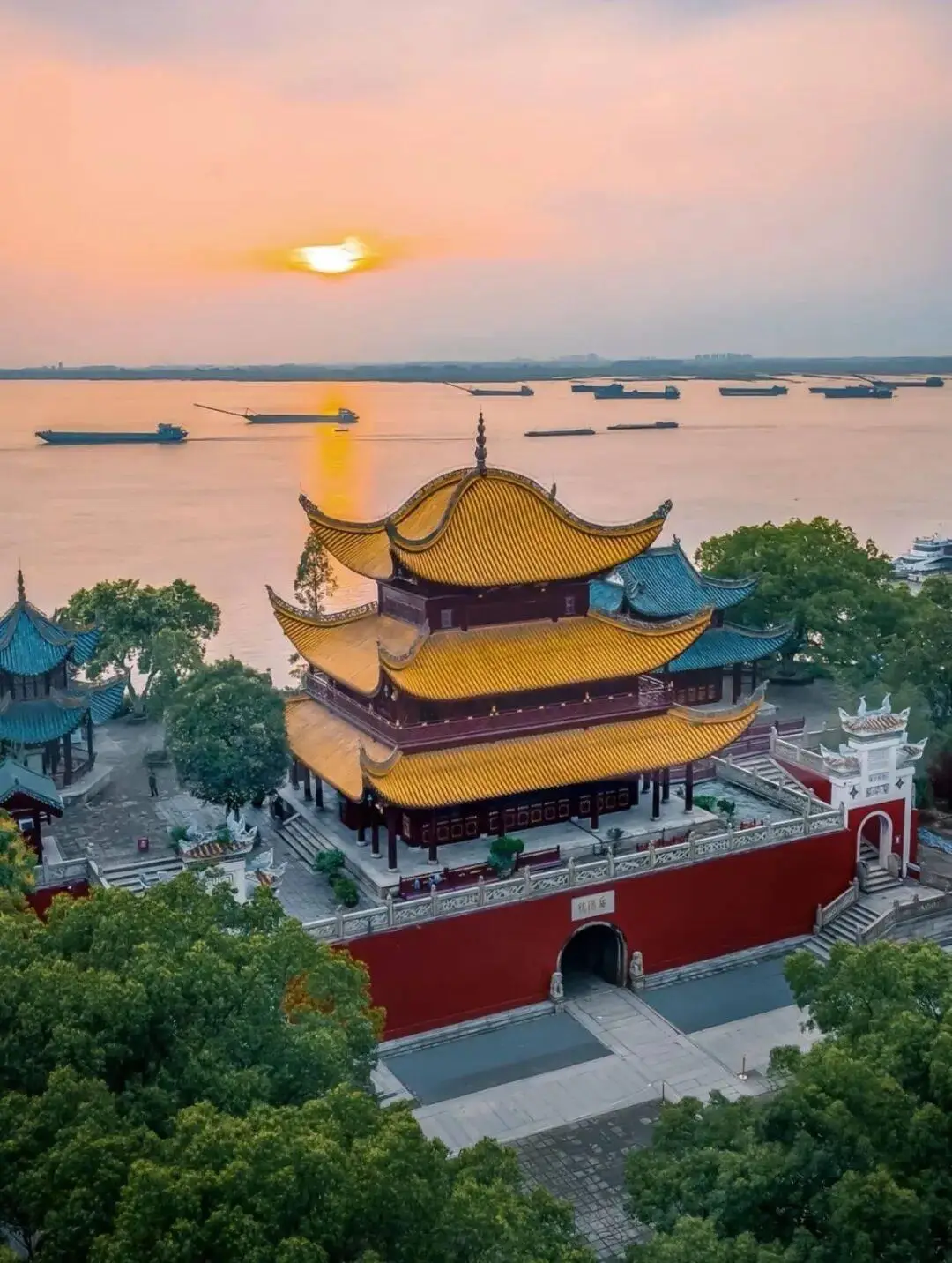 _我把湖南的酣畅夏天，藏进了这4个字里_我把湖南的酣畅夏天，藏进了这4个字里