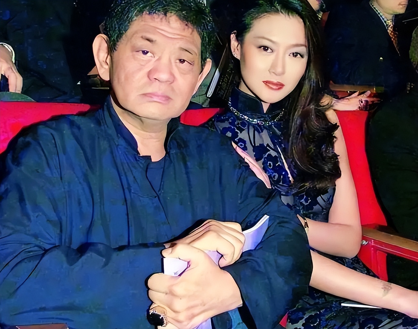 包养10位情妇，翻牌子侍寝，生下11个私生子，75岁还在拼命生娃？__包养10位情妇，翻牌子侍寝，生下11个私生子，75岁还在拼命生娃？