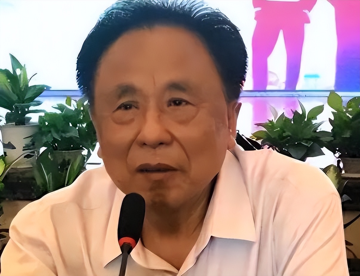 包养10位情妇，翻牌子侍寝，生下11个私生子，75岁还在拼命生娃？_包养10位情妇，翻牌子侍寝，生下11个私生子，75岁还在拼命生娃？_