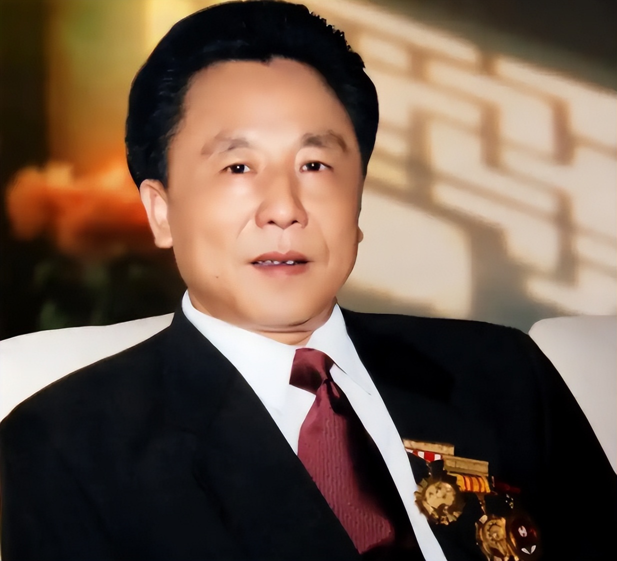 包养10位情妇，翻牌子侍寝，生下11个私生子，75岁还在拼命生娃？__包养10位情妇，翻牌子侍寝，生下11个私生子，75岁还在拼命生娃？