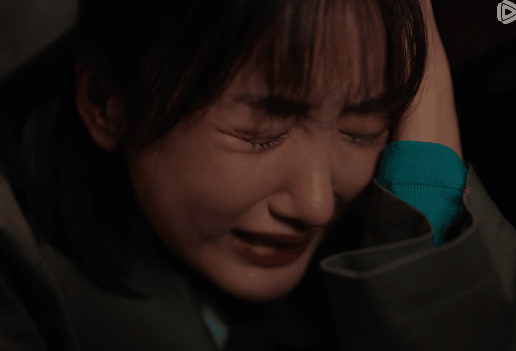 深夜爆尿吧_栗山千明出轨深夜剧首播_