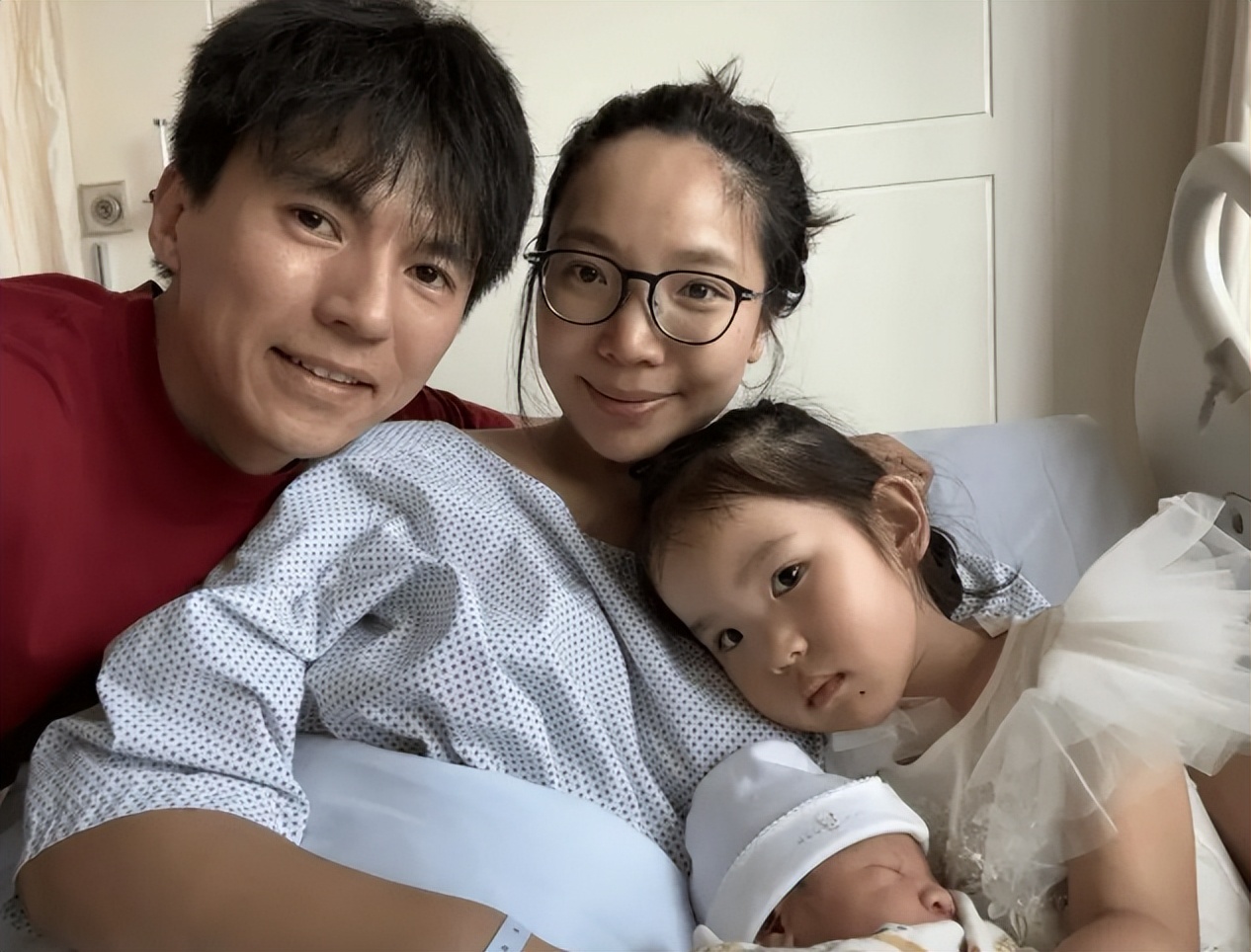 _口碑反转？宋宁峰退圈不到1月再被扒猛料，张婉婷这次真玩大了_口碑反转？宋宁峰退圈不到1月再被扒猛料，张婉婷这次真玩大了