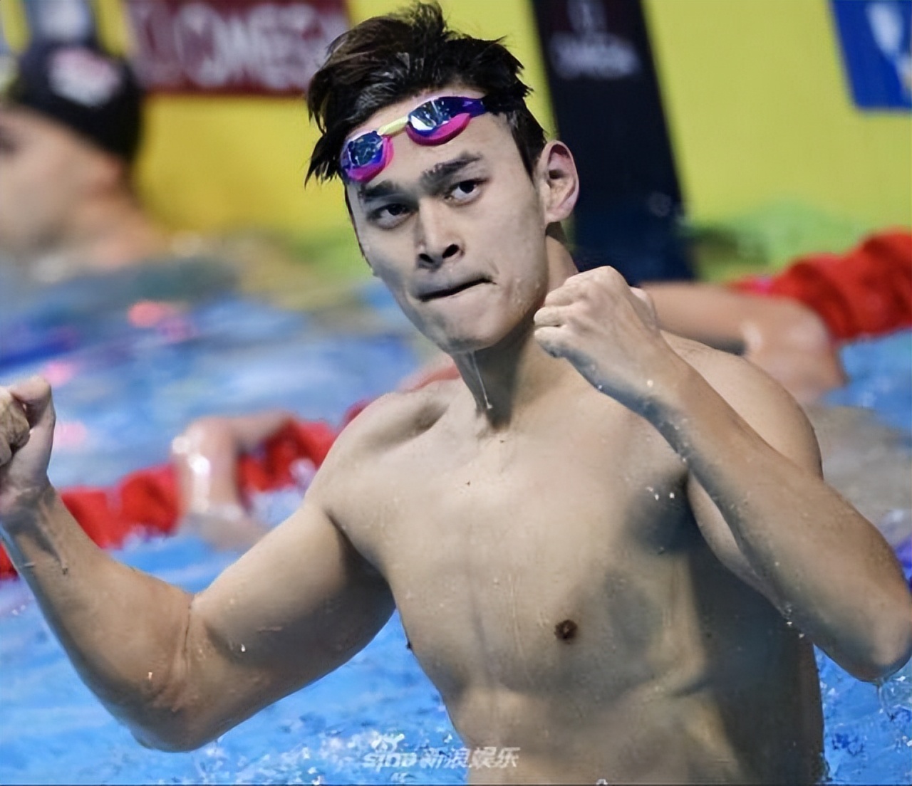 特别关注孙杨主持人__孙杨娱乐节目
