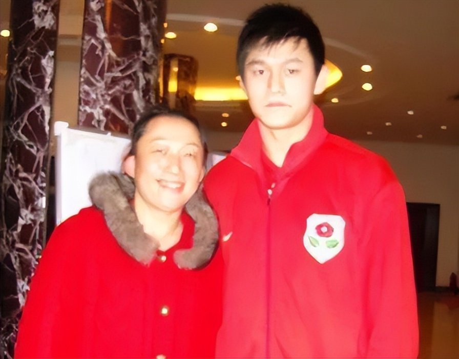 孙杨娱乐节目_特别关注孙杨主持人_