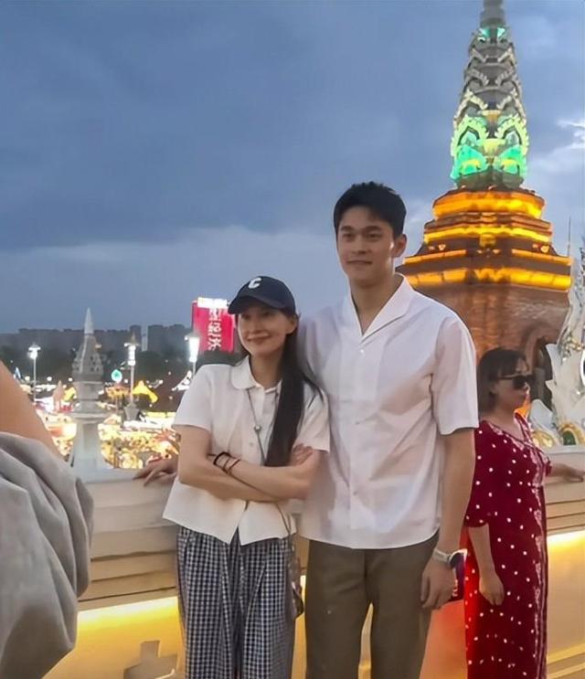 孙杨娱乐节目__特别关注孙杨主持人