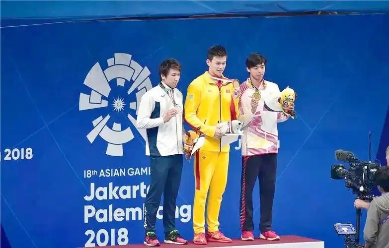 特别关注孙杨主持人__孙杨娱乐节目