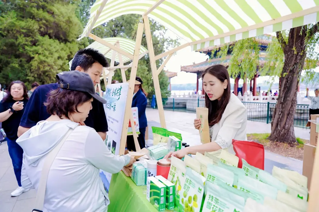 _【爽爽贵阳时评】一杯黔茶,何以“香”飘北京_【爽爽贵阳时评】一杯黔茶,何以“香”飘北京