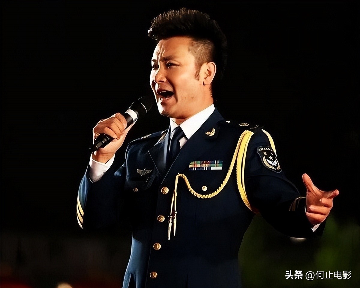同是青歌赛冠军！她成了学院副院长，而他在直播间求