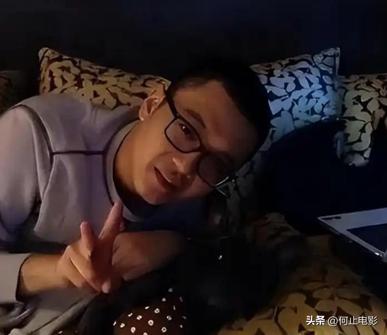 宋喆现状：隐居县城，双眼无神生活落魄，前妻杨慧早已经过新生活_宋喆现状：隐居县城，双眼无神生活落魄，前妻杨慧早已经过新生活_